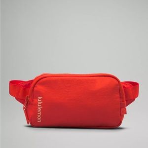 🆕 lululemon Solar Orange Mini Belt Bag
